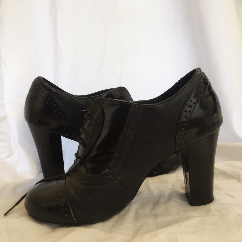 Heeled booties
